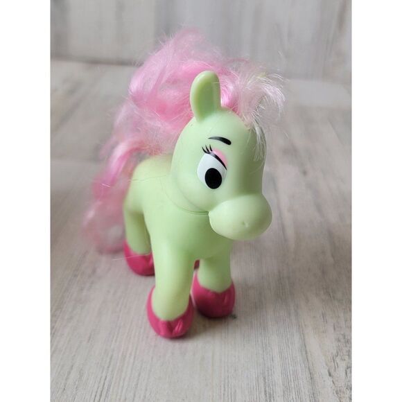 Minnie Mouse play horse heels toy figure - Picture 1 of 5